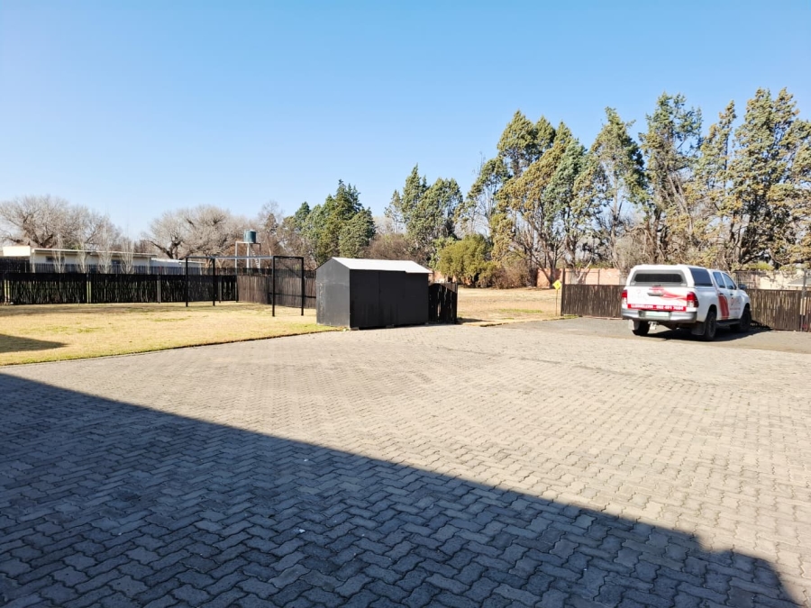 4 Bedroom Property for Sale in Roodewal Free State